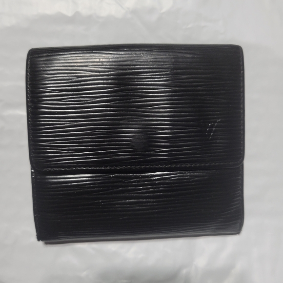 Louis Vuitton Epi Matte Leather Elise bi fold wallet in black. - Picture 2 of 11